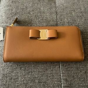 **Authentic**Salvatore Ferragamo Wallet